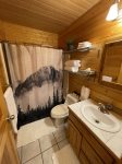 Full bathroom - Main Cabin